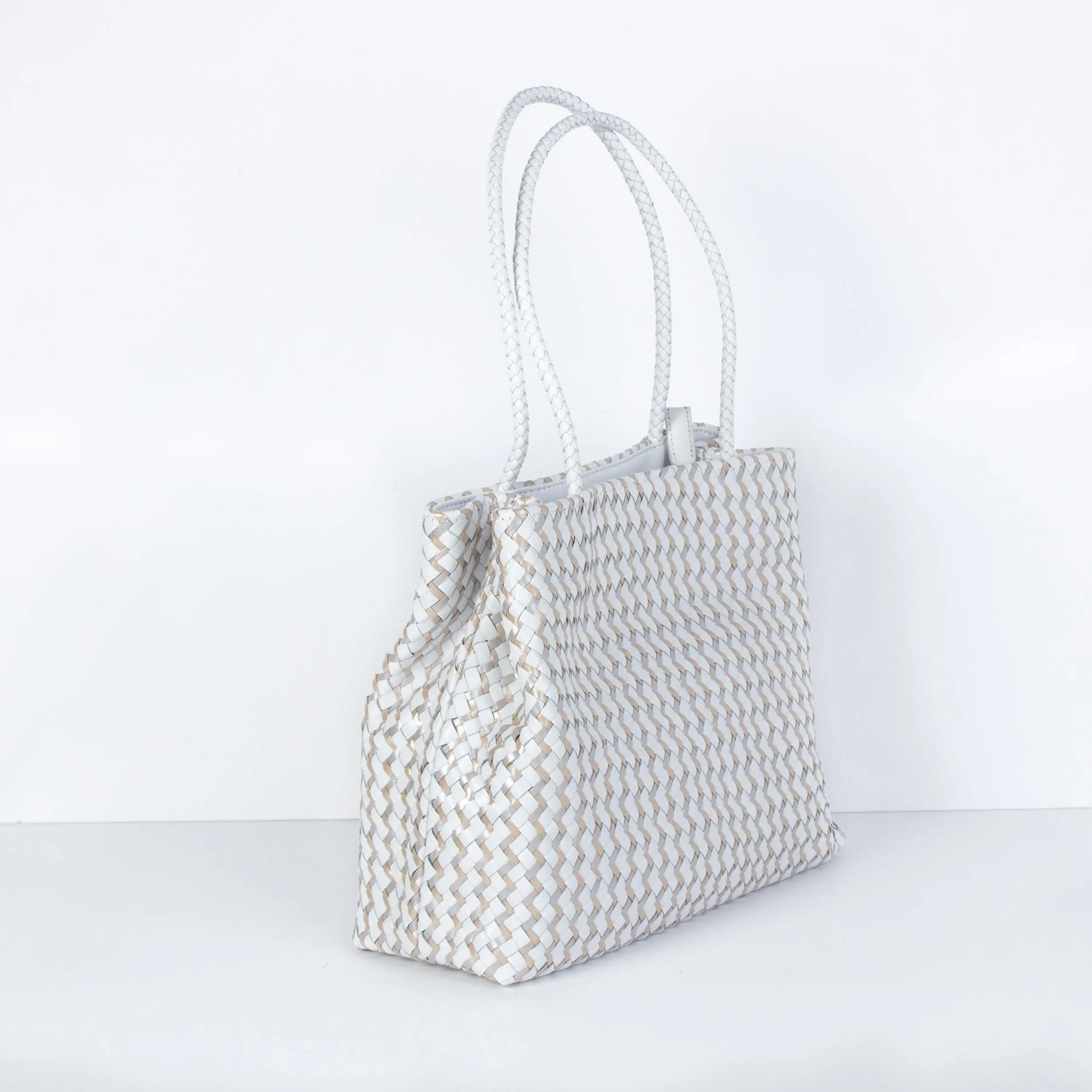 Bags | LEISURES ACCESSORIES COURTNEY White and Metallic