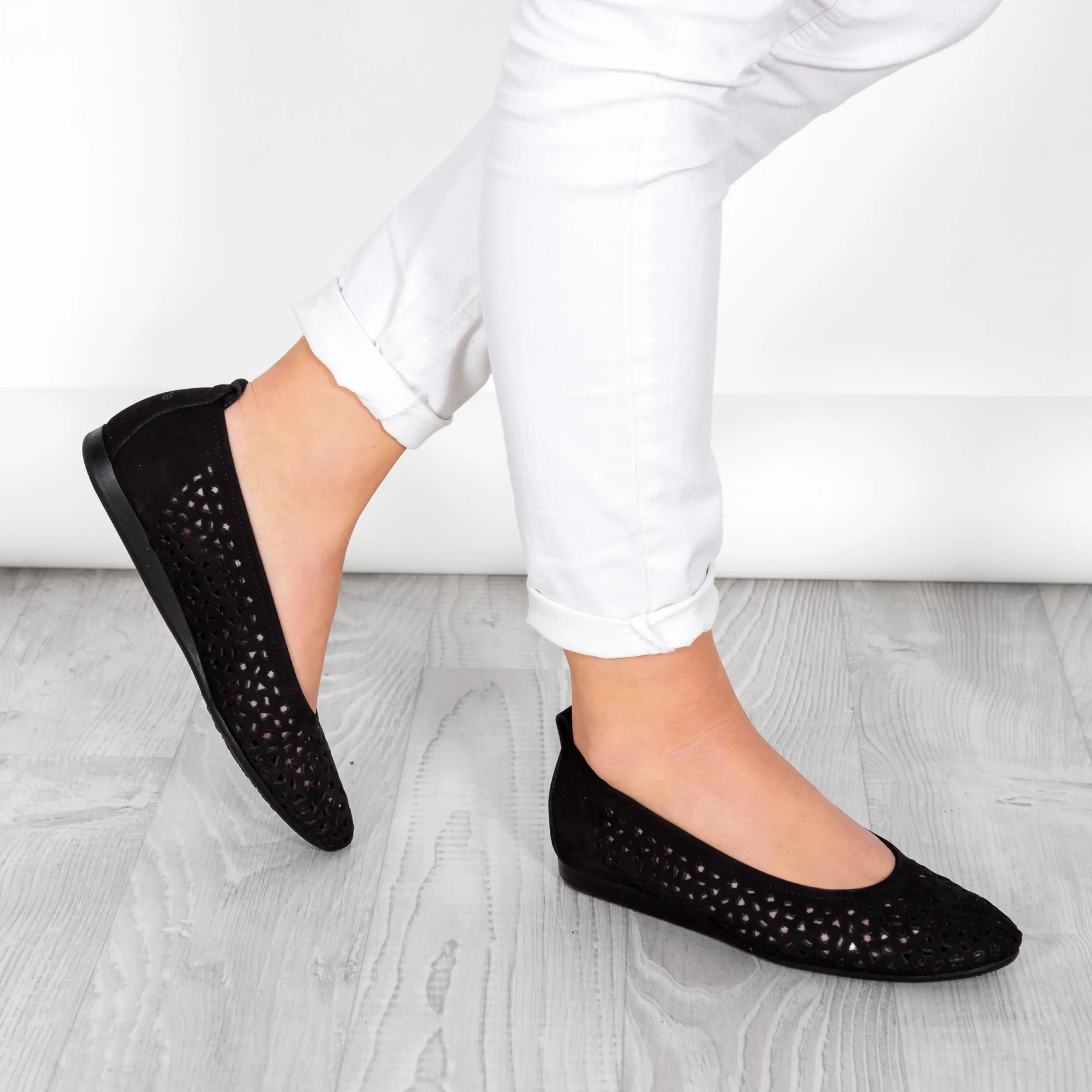 Ballet Flats | ARCHE LILY Black Nubuck