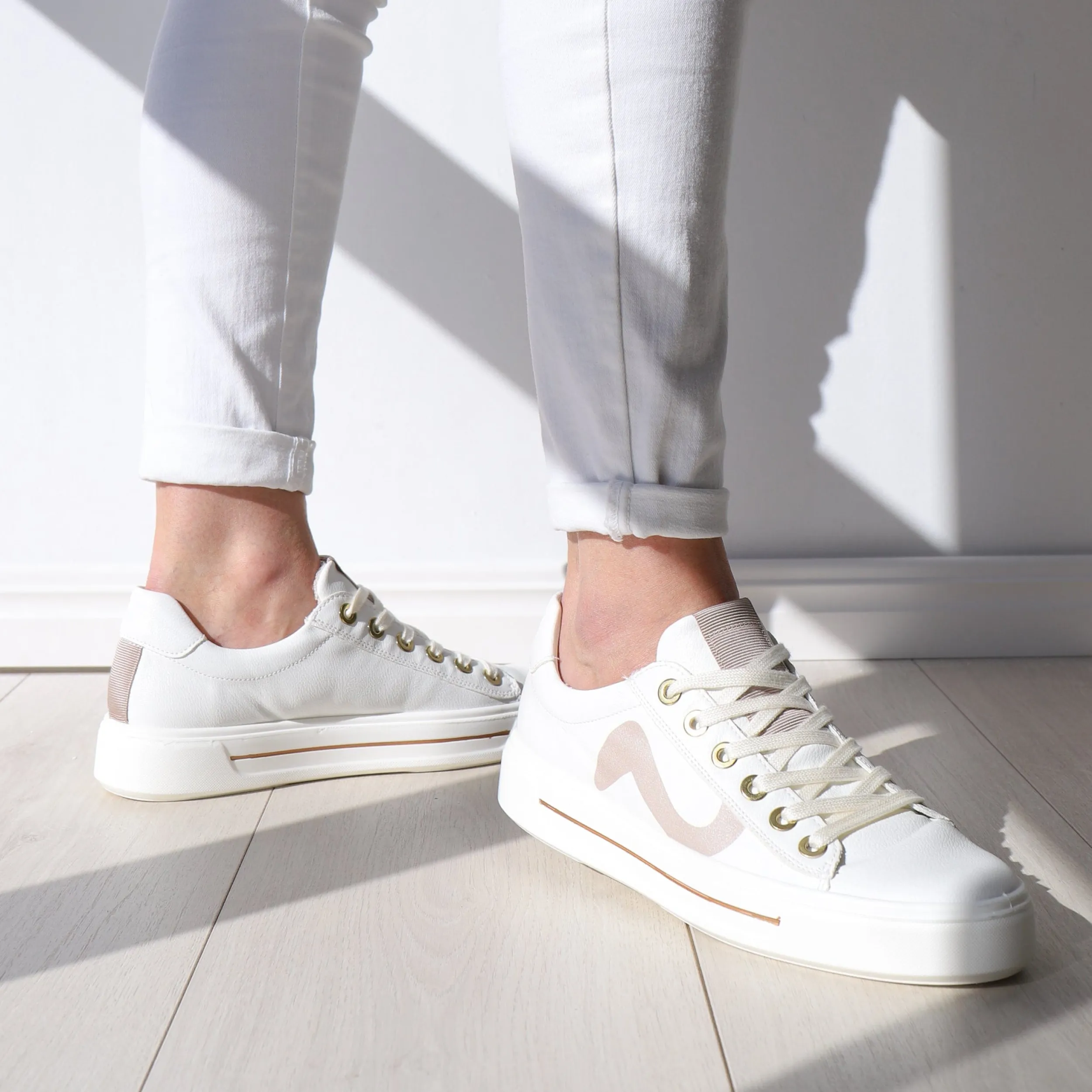 Sneakers | Vegan | ARA 27402 Logo White/Sand