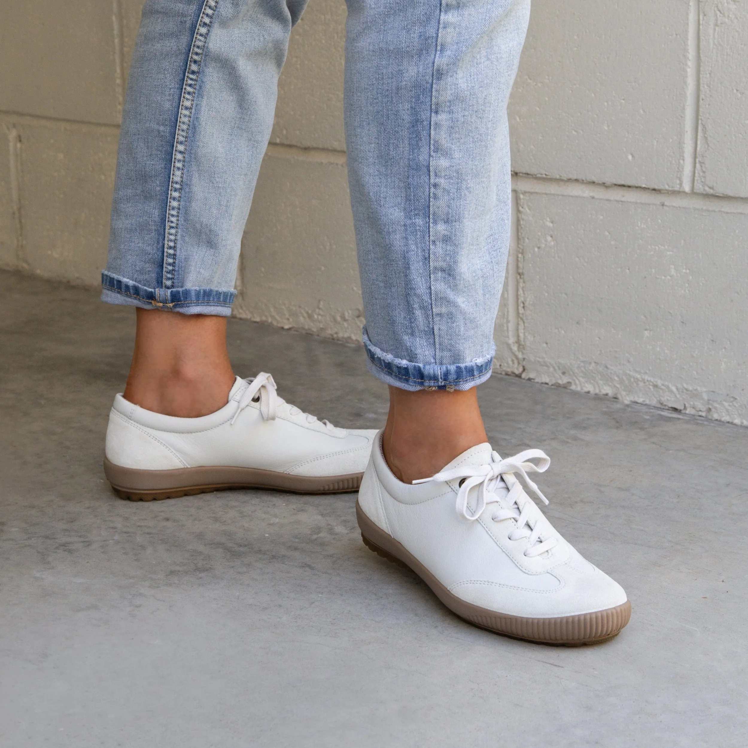 Sneakers | LEGERO 810 WHITE